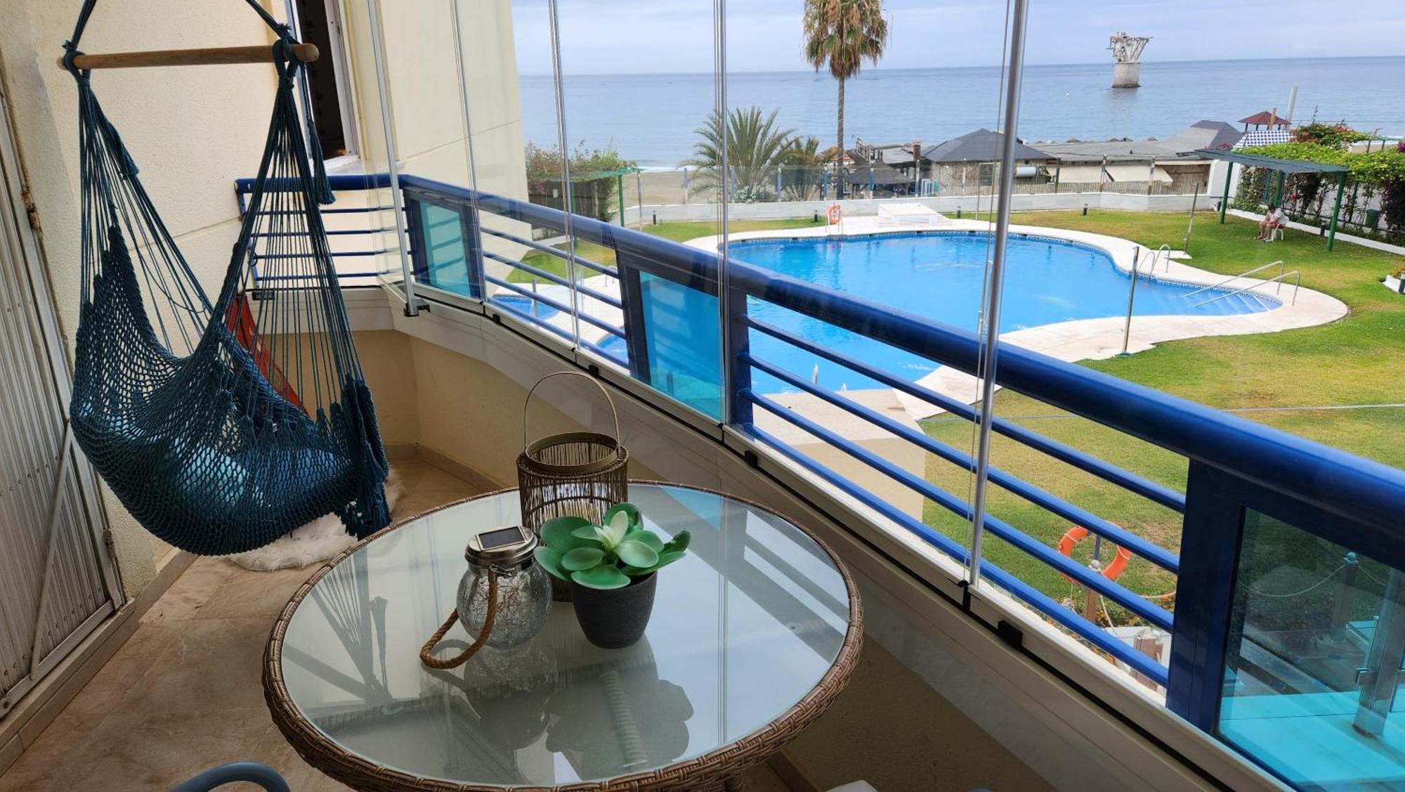 Apartament First Beach Line Marbella Zewnętrze zdjęcie